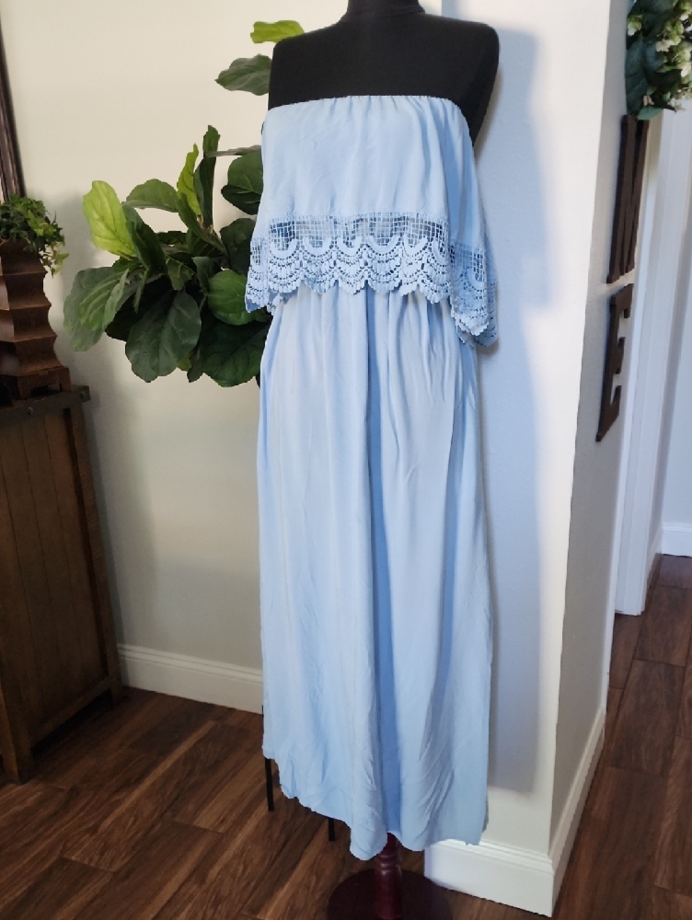 Strapless Light Blue Lace-Trim Casual Maxi Dress